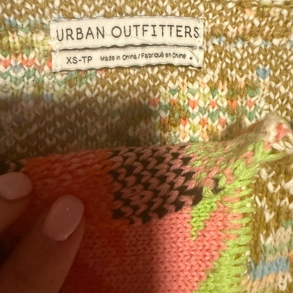 Urban Outfitters Pink and Green Asymmetrical 3/4 Sleeve Crop Top Sweater - Picture 6 of 7